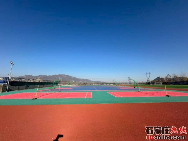 河北省工業(yè)數(shù)控學(xué)校操場(chǎng)